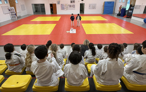 exposé judo avec Tom et Mylah de l'école primaire de Ennery